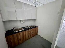 Hh @ Kallang (D13), Factory #582274431